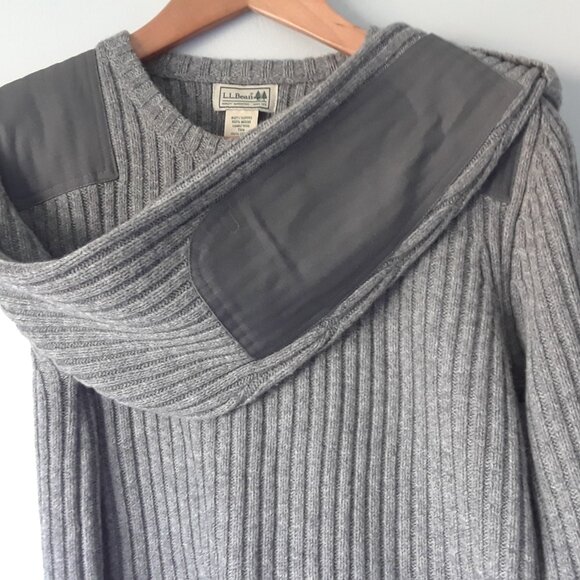 L.L. Bean Sweaters - L.L. Bean Commando Crewneck Sweater M